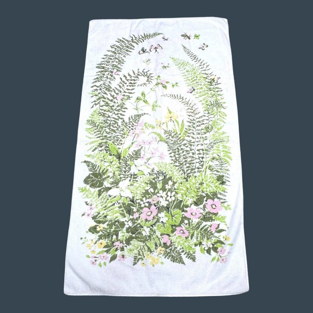 Vintage Floral Fern Bath Towel 43.5" x 24" Fancy Ferns Spring Summer Butterflies
